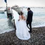 Matrimonio in costiera con arrivo degli sposi in barca